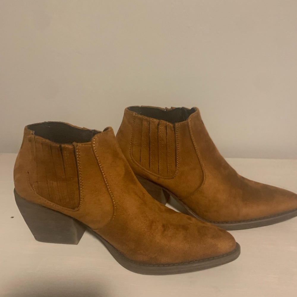 Brown suede ankle booties